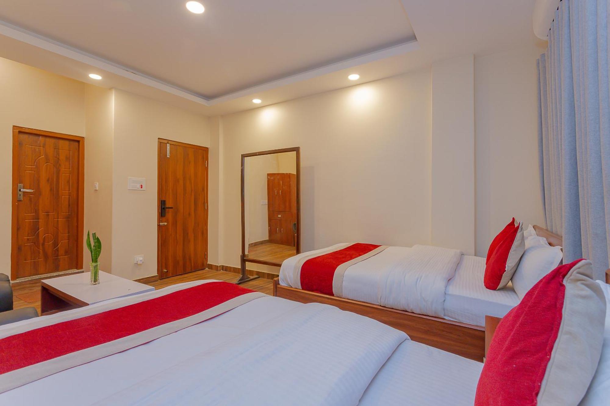 Oyo 799 Hotel Tik Tok Pvt Ltd. Katmandou Extérieur photo