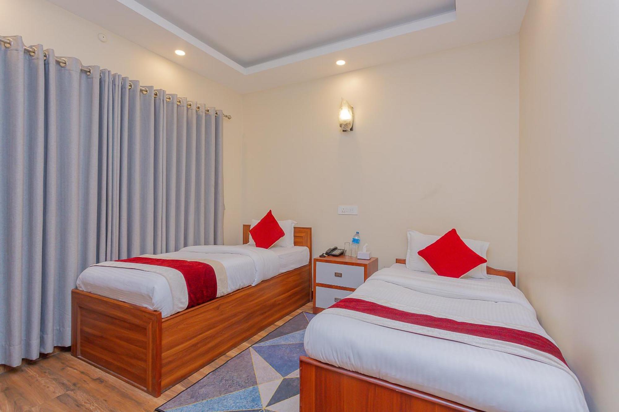 Oyo 799 Hotel Tik Tok Pvt Ltd. Katmandou Extérieur photo